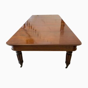 Victorian Figured Mahogany Extending Dining Table, 1850s