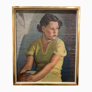 Artista finlandese, Giovane donna in abito giallo, anni '30, Olio su tela, con cornice