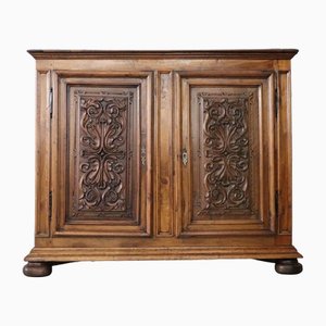 Credenza in legno di noce intagliato, XIX secolo