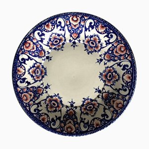 Piatto in maiolica rossa e blu di Gien, XIX secolo