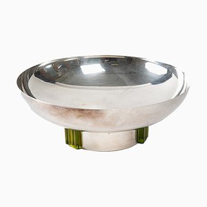 Taza circular de metal plateado de Puiforcat