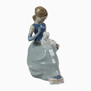 Estatuilla de porcelana de Royal Dux, años 30
