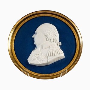 Médaillon Louis XVIII Roi de France en biscuit de Sèvres