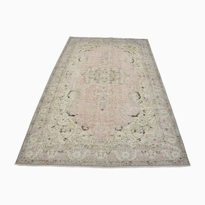 Traditional Faded Hand Knotted Bedroom Rug