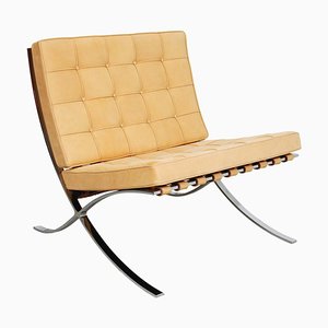 Barcelona Chair in Natural Nubuck Leather by Ludwig Mies Van Der Rohe for Knoll Inc. / Knoll International, 1920s