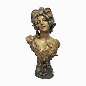 Friedrich Goldscheider, Busto di fanciulla con fiori, 1900, terracotta