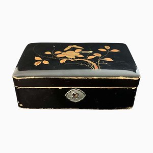 Caja Japonesa Lacada con Flor