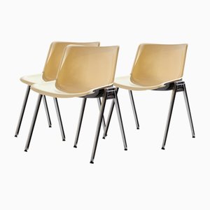 Stapelbarer Modus SM 203 Stuhl aus Kunststoff von Osvaldo Borsani für Tecno, 1980er