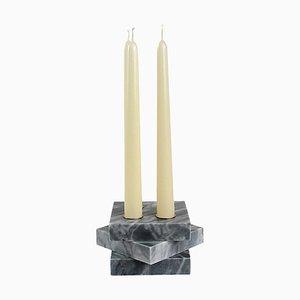 Handgefertigter Dreistufiger Quadratischer Kerzenhalter aus Grauem Bardiglio Marmor & Messing von Fiam