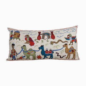 Housse de Coussin Long Vintage Suzani Animal, 2010s