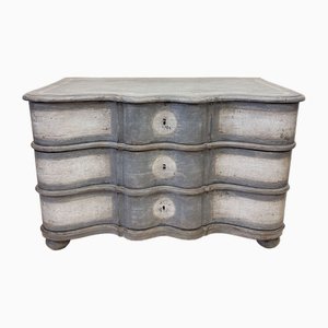 18th Century Baroque Serpentine Chest of Drawers