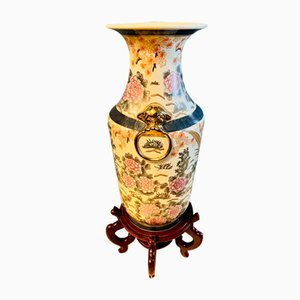 Vase mit Goldenem Löwenring von Chung Ah Porcelain Company, 1974