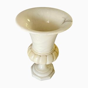 Art Deco Alabaster Urn Deckenfluter in Weißer Farbe, Frankreich, 1940er