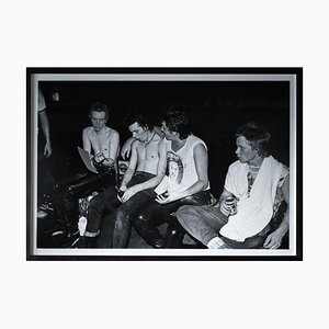 Dennis Morris, Sex Pistols Backstage, 1977, Bromid Fiber Print