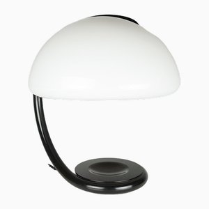 Lámpara de mesa con pantalla de metal negro y vidrio acrílico blanco de Elio Martinelli para Martinelli Luce, años 60
