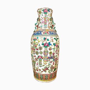 Chinese Canton Porcelain Vase, 1800s