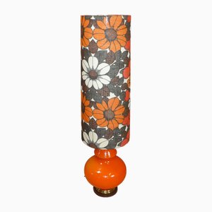 Lámpara de pie Flower Power con base de vidrio iluminado en naranja, años 70