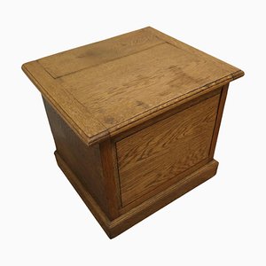 Caja de troncos o mesa auxiliar Arts and Crafts de roble dorado, década de 1880