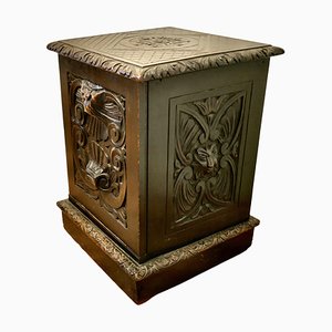 Caja para carbón o troncos gótica victoriana de roble tallado, década de 1860