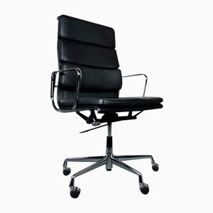 Soft Pad Chair Ea 219 by Charles & Ray Eames for Vitra in Black Leather
