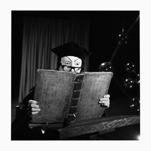 Sell Your Soul: Mephisto actuando en Faust, 1960, fotografía