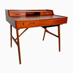 Coiffeuse Vintage en Teck par Arne Wahl Iversen pour Winning Furniture Factory, 1960s
