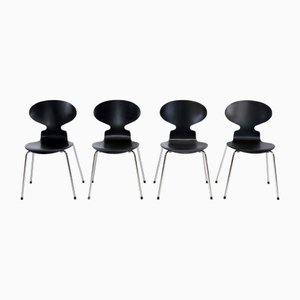 Sillas Ant en negro de Arne Jacobsen para Fritz Hansen, años 80. Juego de 4