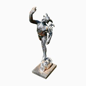 Estatua de jardín grande de hierro desgastado de Mercurio Hermes el mensajero alado, década de 1900