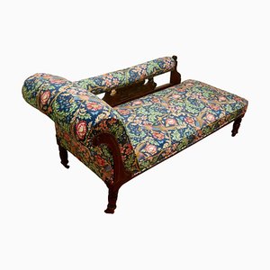 Chaise longue eduardiana de caoba de tela William Morris