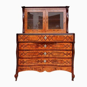 Chest of Drawers with Showcase Attachment, Late 18th Century