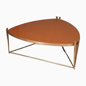 Dreieckiger italienischer Mid-Century Sofatisch aus Messing & Glas, 1970