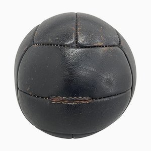 Balón medicinal vintage de cuero negro, años 30