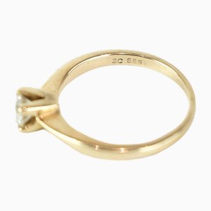 14 Carat Solitaire Ring in Red Gold
