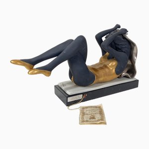 Figura de dama reclinada de Gianni Visentin, años 30