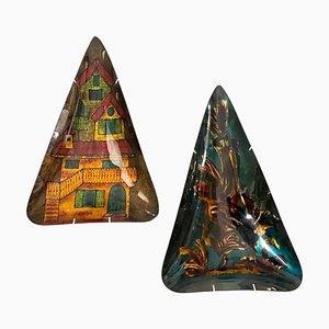 Pinturas modernas Mid-Century sobre platos triangulares de vidrio, años 50. Juego de 2