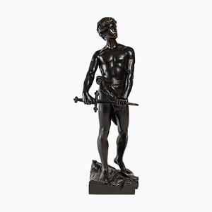 Bronzeskulptur eines Kriegers mit seinem Schwert von François-Raoul Larche