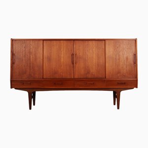 Credenza alta in teak attribuita a Børge Dam, Danimarca, anni '70