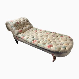 Antique British Victorian Scroll Back Chaise Lounge in Floral Linen, 1800s