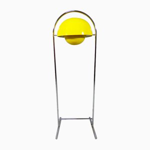 Lampadaire Flowerpot Jaune dans le style de Cosack, 1960s