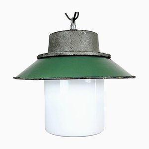 Lampe à Suspension Industrielle en Émail Vert et Fonte, 1960s