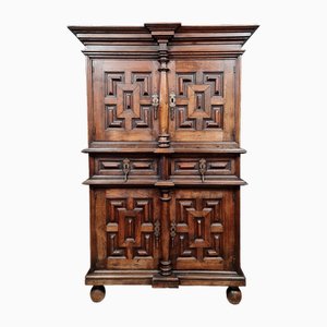 Cabinet with 4 Compartments in Oak, 1650s