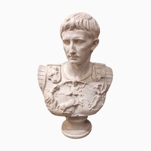 Grande busto di Cesare in resina, inizio XXI secolo