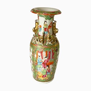 Antike Canton Famille Rose Porzellanvase, China, 19. Jh.