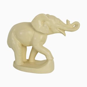 Figurine Éléphant Art Déco en Céramique, Tchécoslovaquie, 1930s