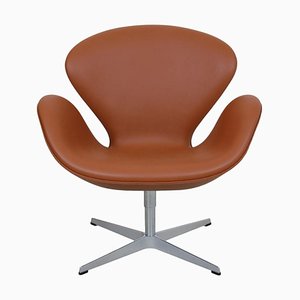 Sedia Swan in pelle anilina del Nevada in noce di Arne Jacobsen per Fritz Hansen