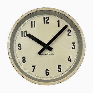 Horloge Murale d'Usine Industrielle Beige de International, 1950s