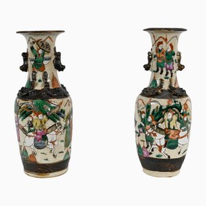Jarrón chino Nankin de porcelana, década de 1800. Juego de 2