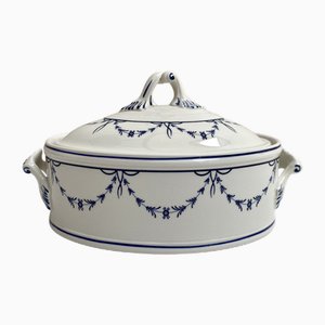 Sopera en miniatura oval azul con tapa Vieux Septfontaines, siglo XX de Villeroy & Boch