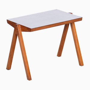 Petite Table d'Appoint Mid-Century en Hêtre, République Tchèque, 1950s