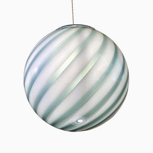 Milchig-grüne Kugel Lampe aus Murano Glas Swirl von Simoeng